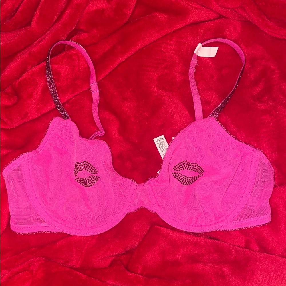 Victoria's Secret Fuchsia Kiss Embellished Bra
